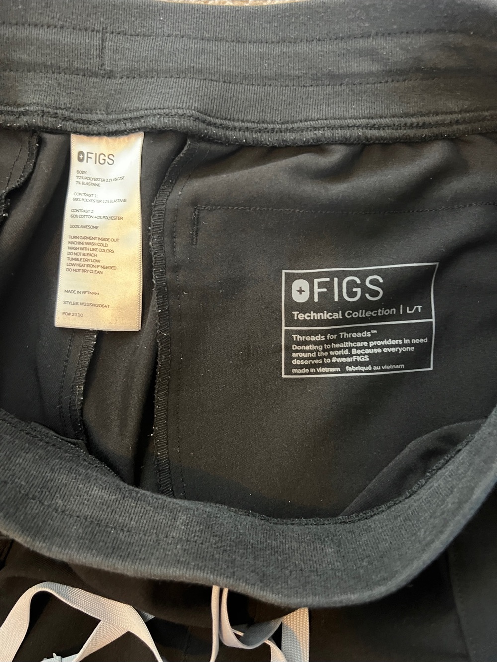 FIGS Black Jogger 7 Pocket Scrub Pants- Size L Tall - Picture 9 of 9